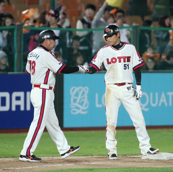 정훈선수의 달아나는 타점